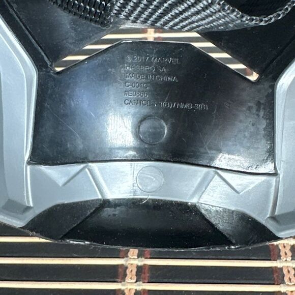 Marvel Avengers Black Panther Vibranium Power FX Light Up Mask Cosplay Costume. - Picture 9 of 9